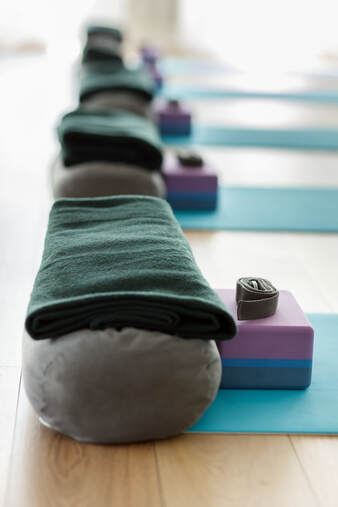 Yoga Classes - LC Holistics